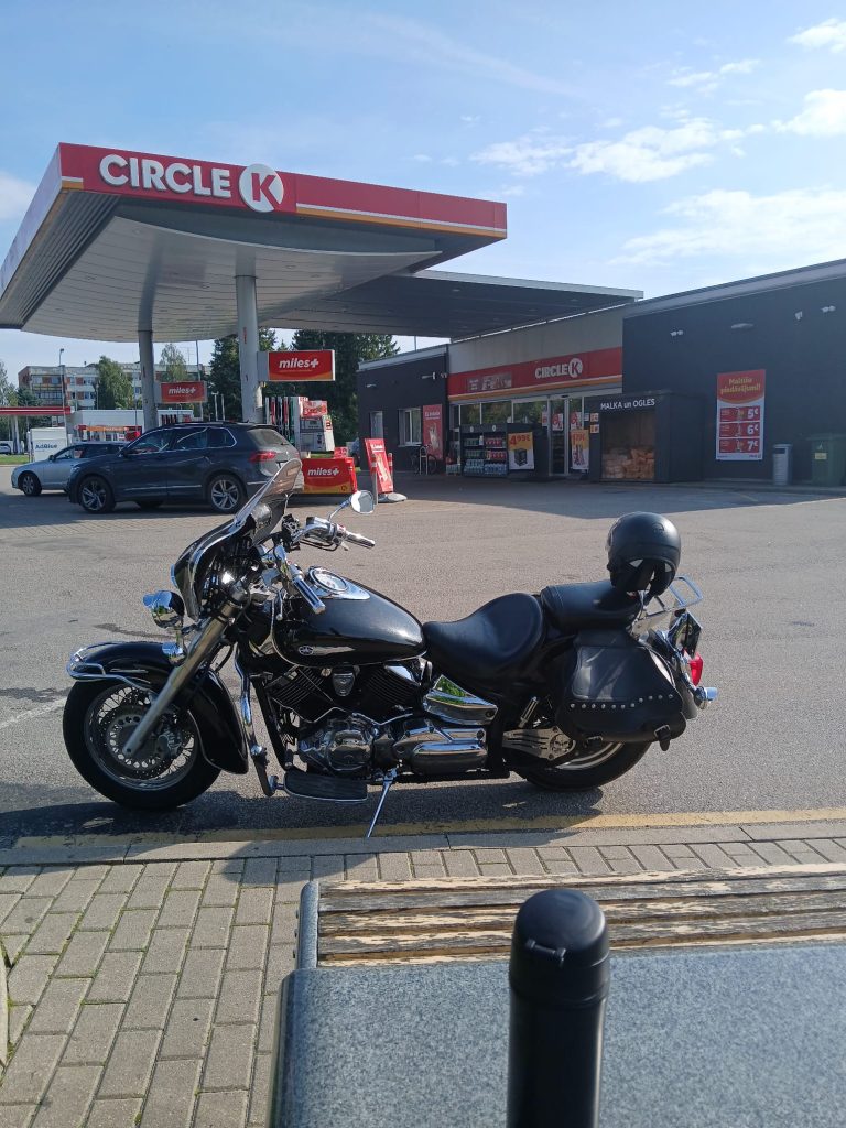 Jaunais Yamaha MT-09: pirmie iespaidi