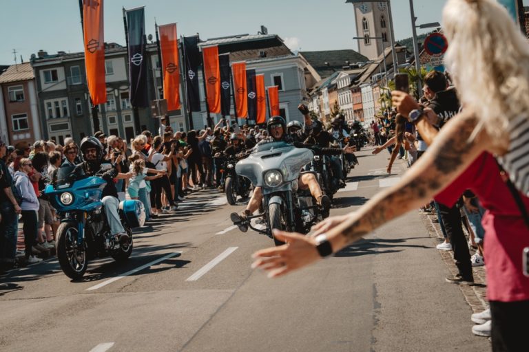 Hroms vairs nespīd: Kāpēc jaunā paaudze pagriež muguru Harley-Davidson?